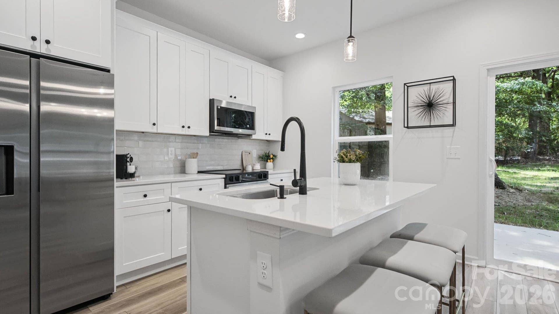 6819 Mint Street, Charlotte, NC 28214 6819 Mint Street, Charlotte, NC 28214