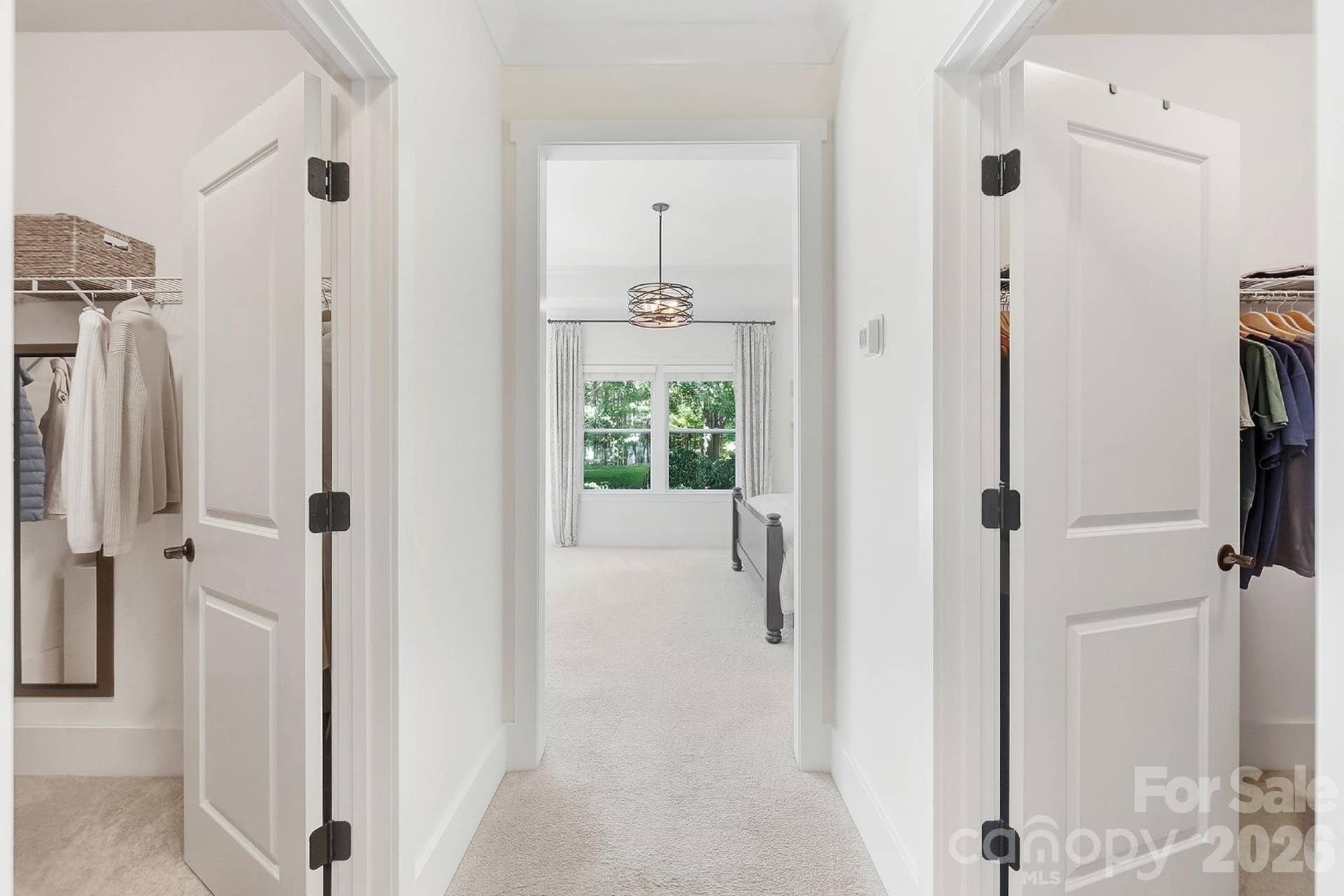 Dual closets in primary