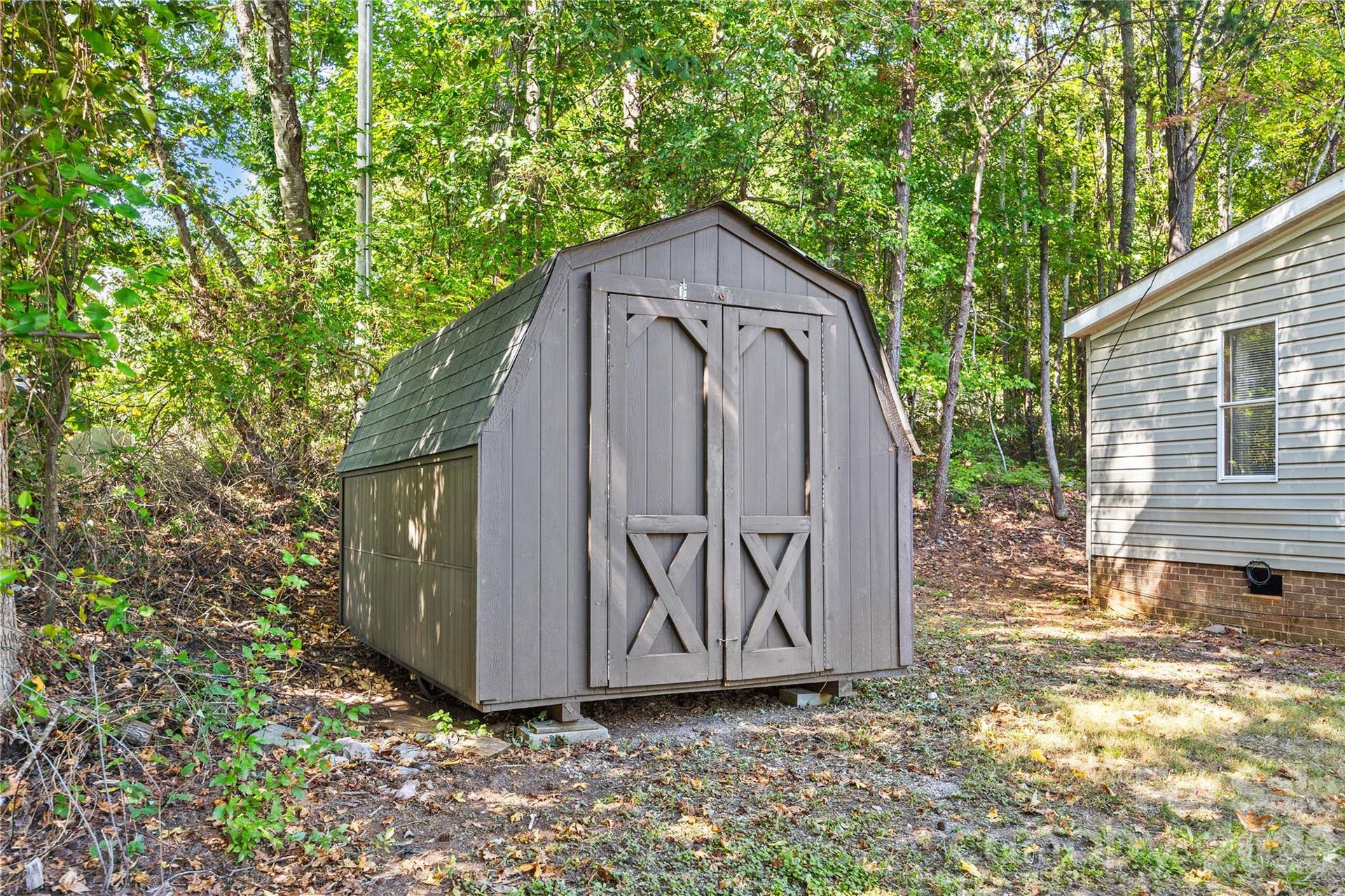 3285 Falcon Ridge Road, Maiden, NC 28650 3285 Falcon Ridge Road, Maiden, NC 28650
