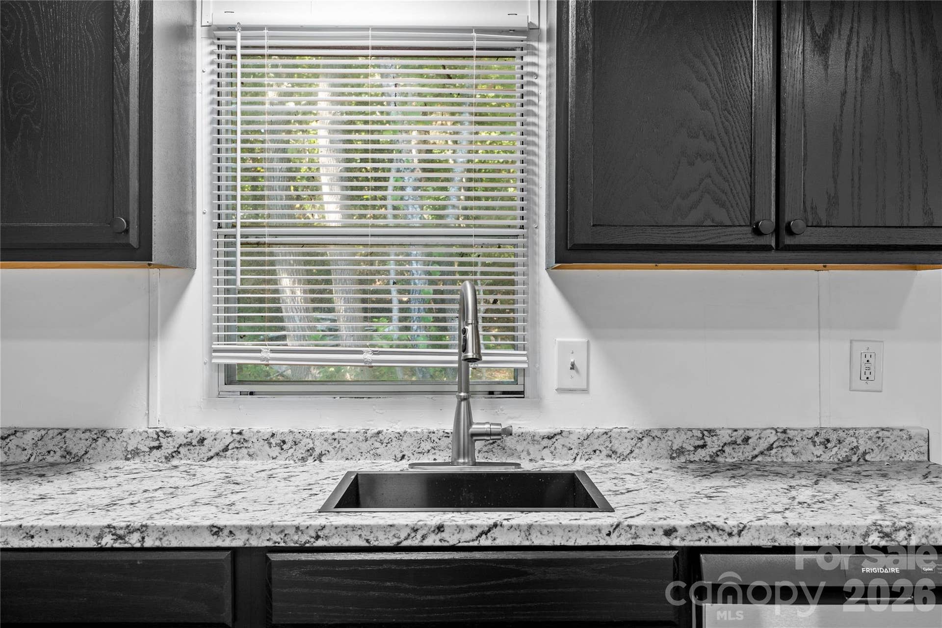 3285 Falcon Ridge Road, Maiden, NC 28650 3285 Falcon Ridge Road, Maiden, NC 28650