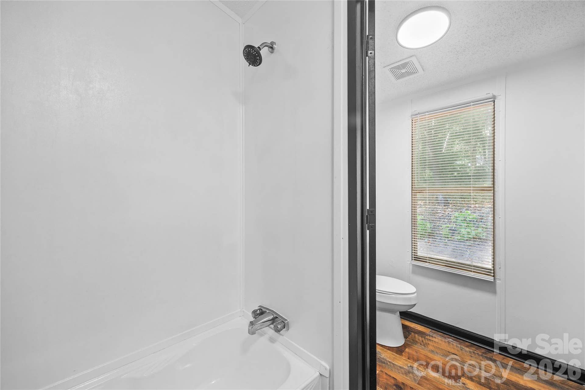3285 Falcon Ridge Road, Maiden, NC 28650 3285 Falcon Ridge Road, Maiden, NC 28650