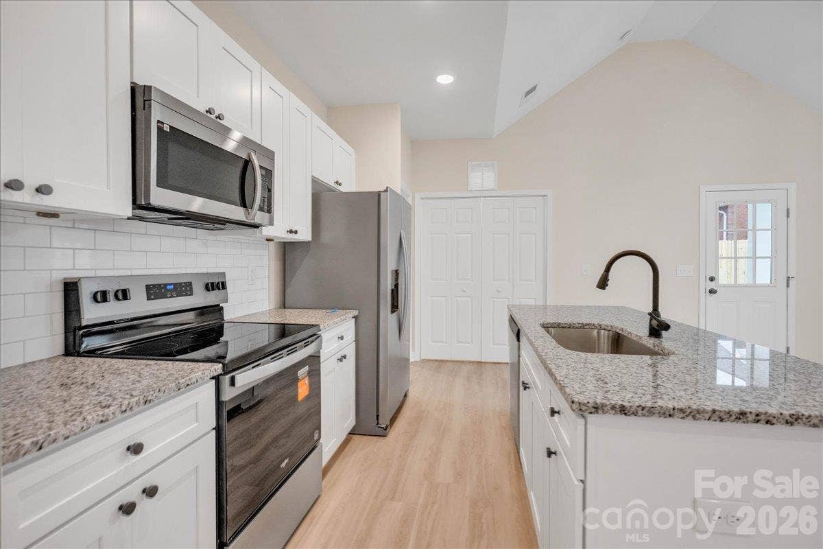 807 Cedar Street, East Spencer, NC 28039 807 Cedar Street, East Spencer, NC 28039