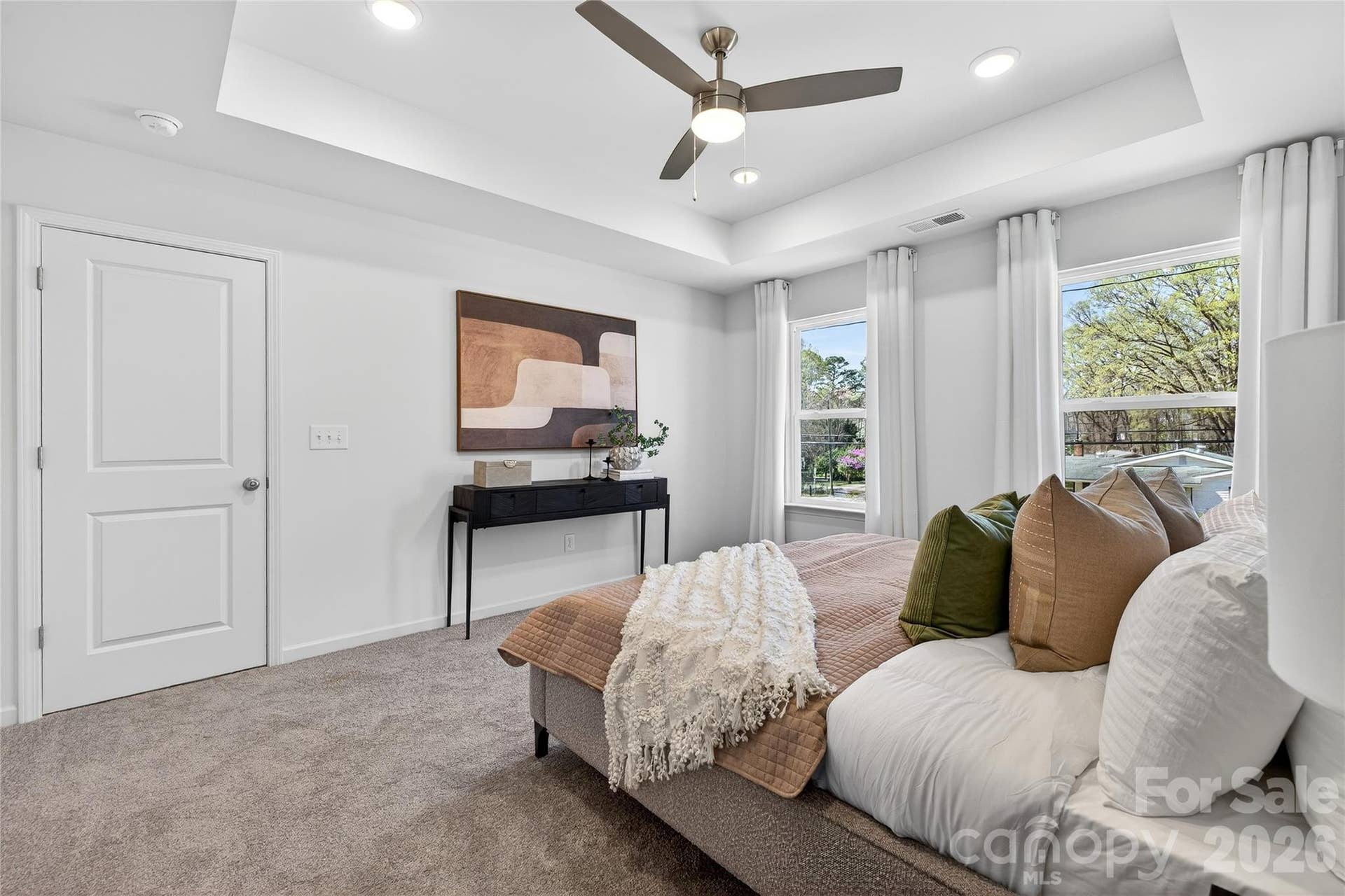 312 E Glendale Avenue, Mount Holly, NC 28120 Representation