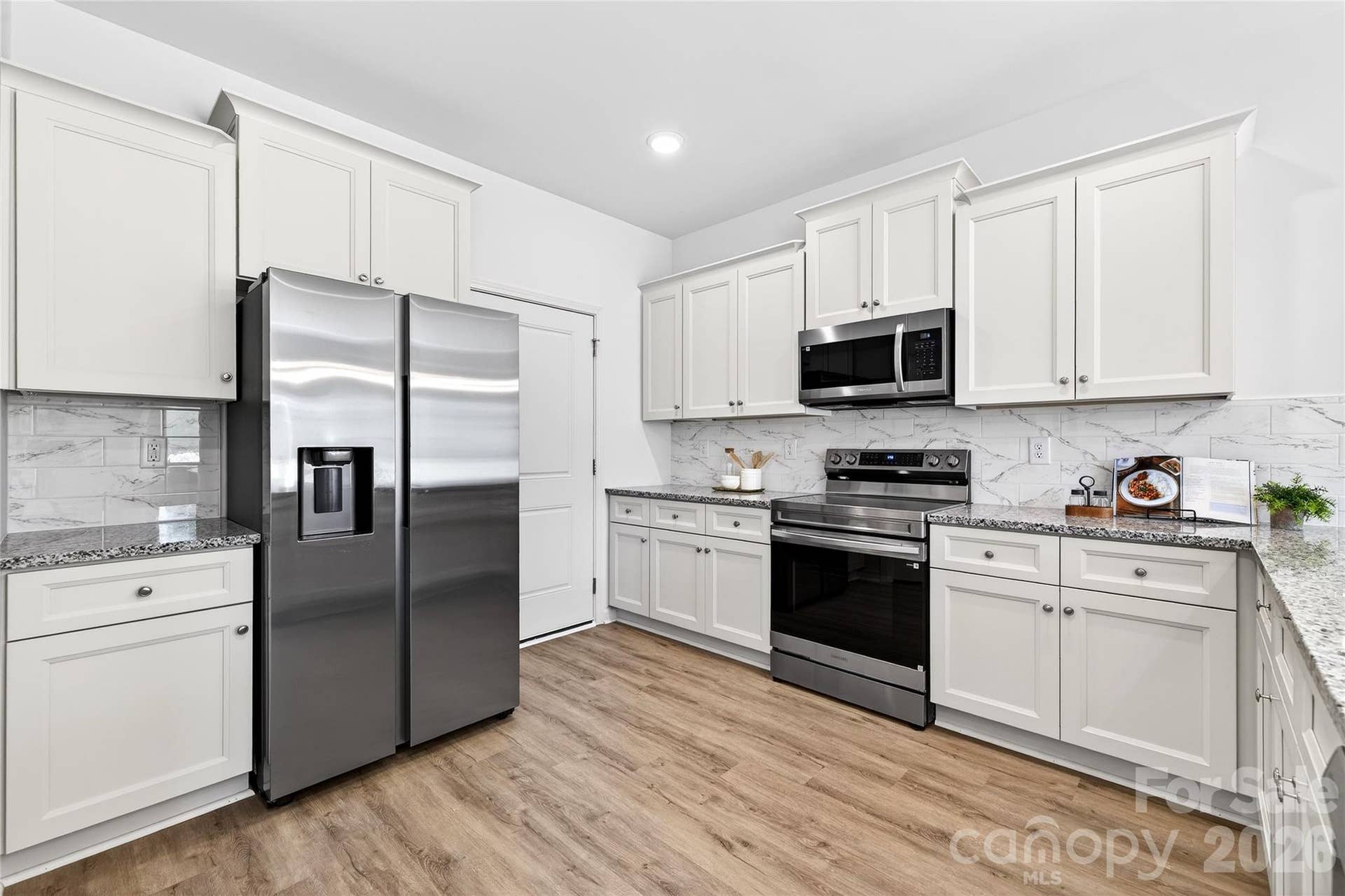 312 E Glendale Avenue, Mount Holly, NC 28120 Representation