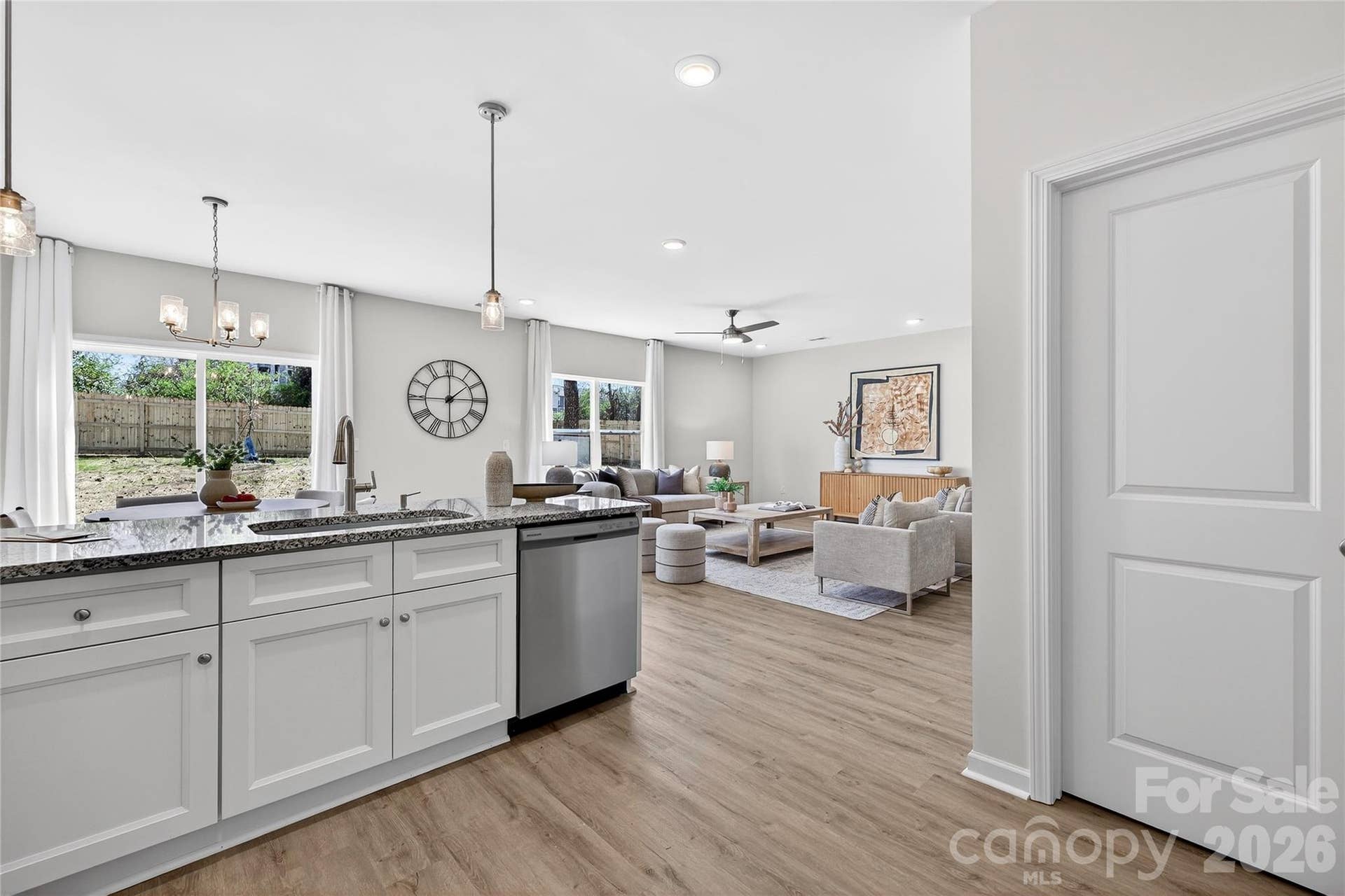 312 E Glendale Avenue, Mount Holly, NC 28120 Representation