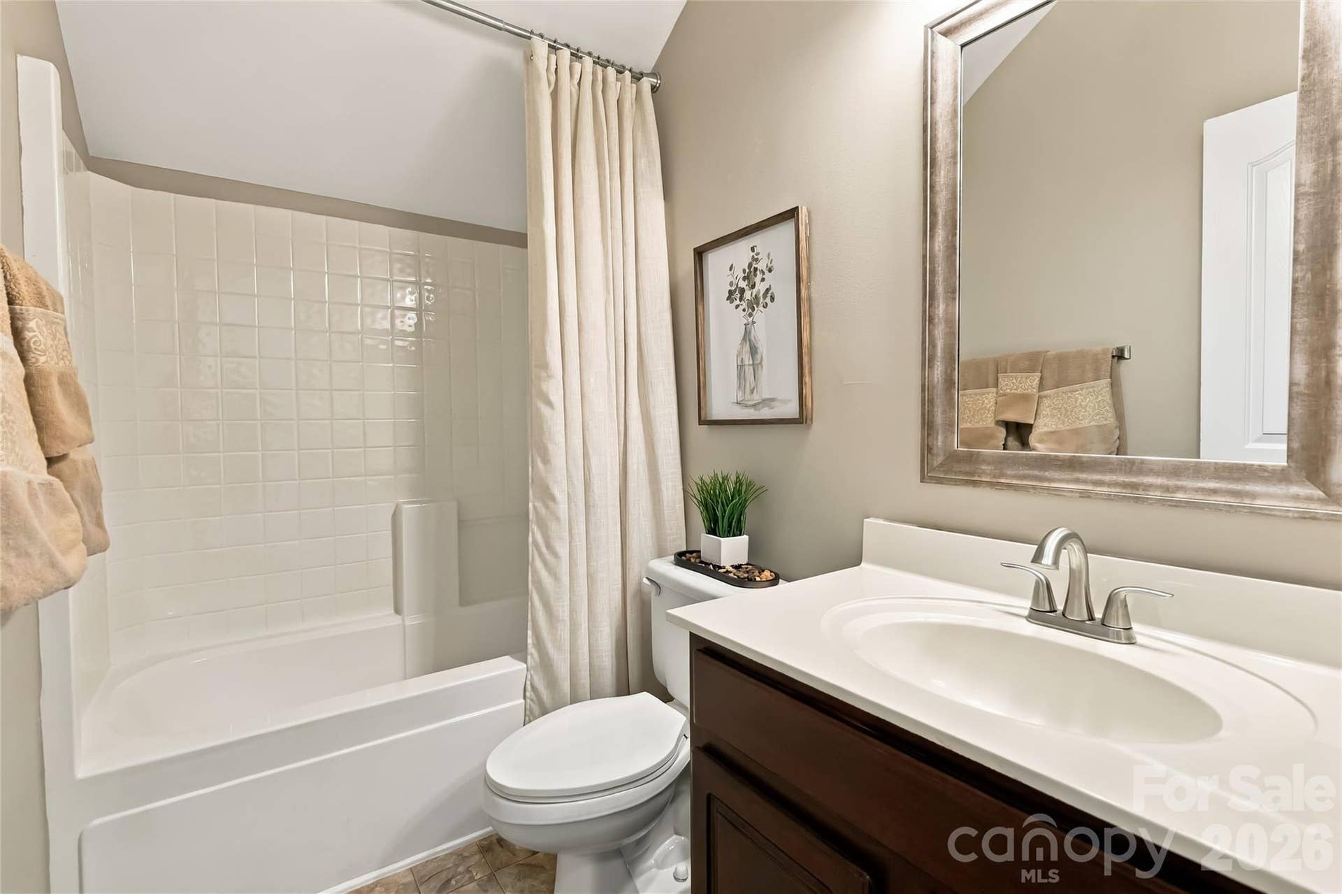 15032 Rothesay Drive, #23, Charlotte, NC 28277 Upstairs bathroom