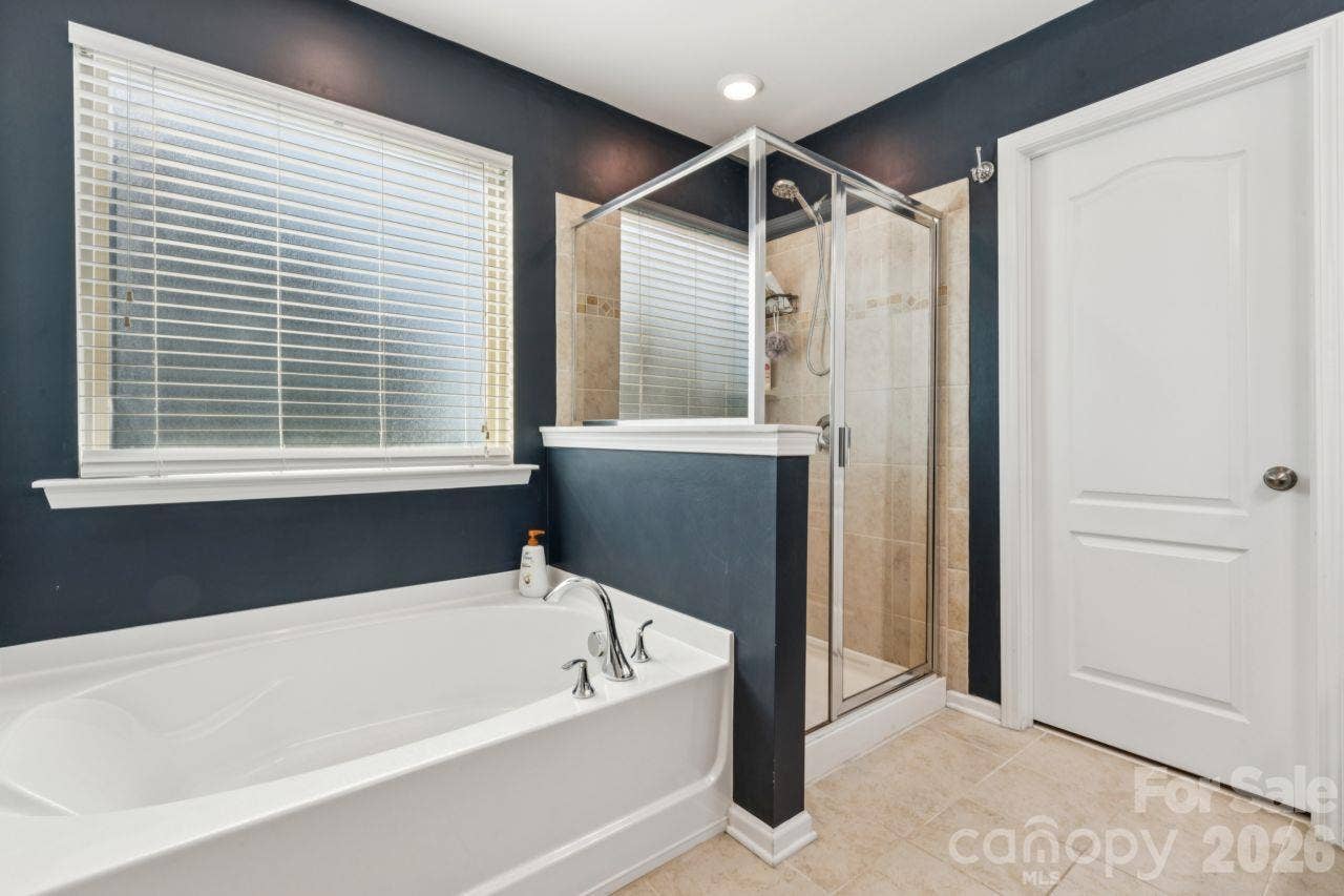 3018 Oakmere Road, Waxhaw, NC 28173 Primary Bathroom