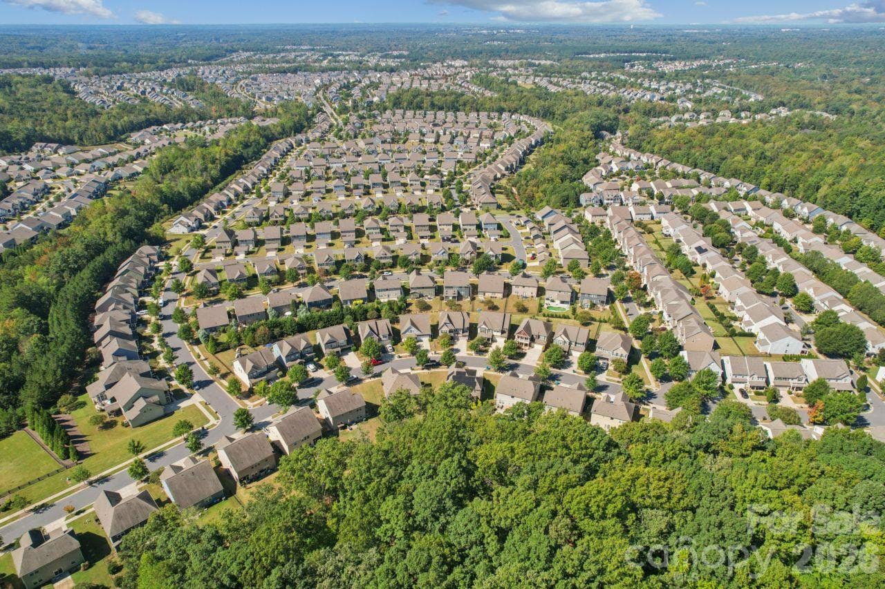 3018 Oakmere Road, Waxhaw, NC 28173 Aerial view of community