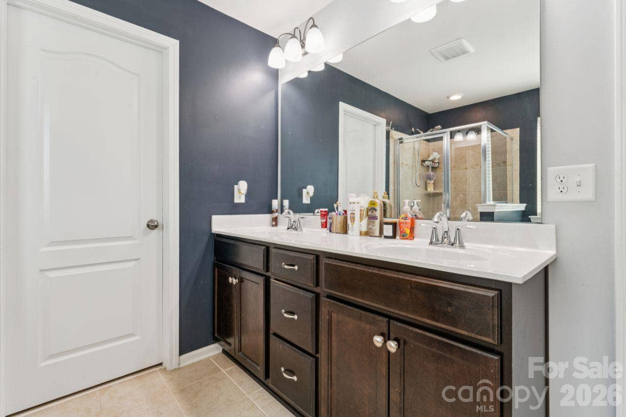3018 Oakmere Road, Waxhaw, NC 28173 Primary Bathroom