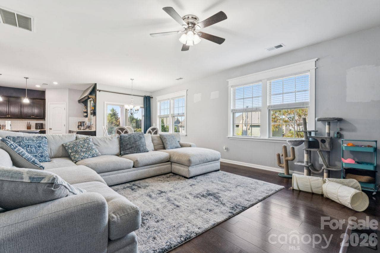 3018 Oakmere Road, Waxhaw, NC 28173 Living Room