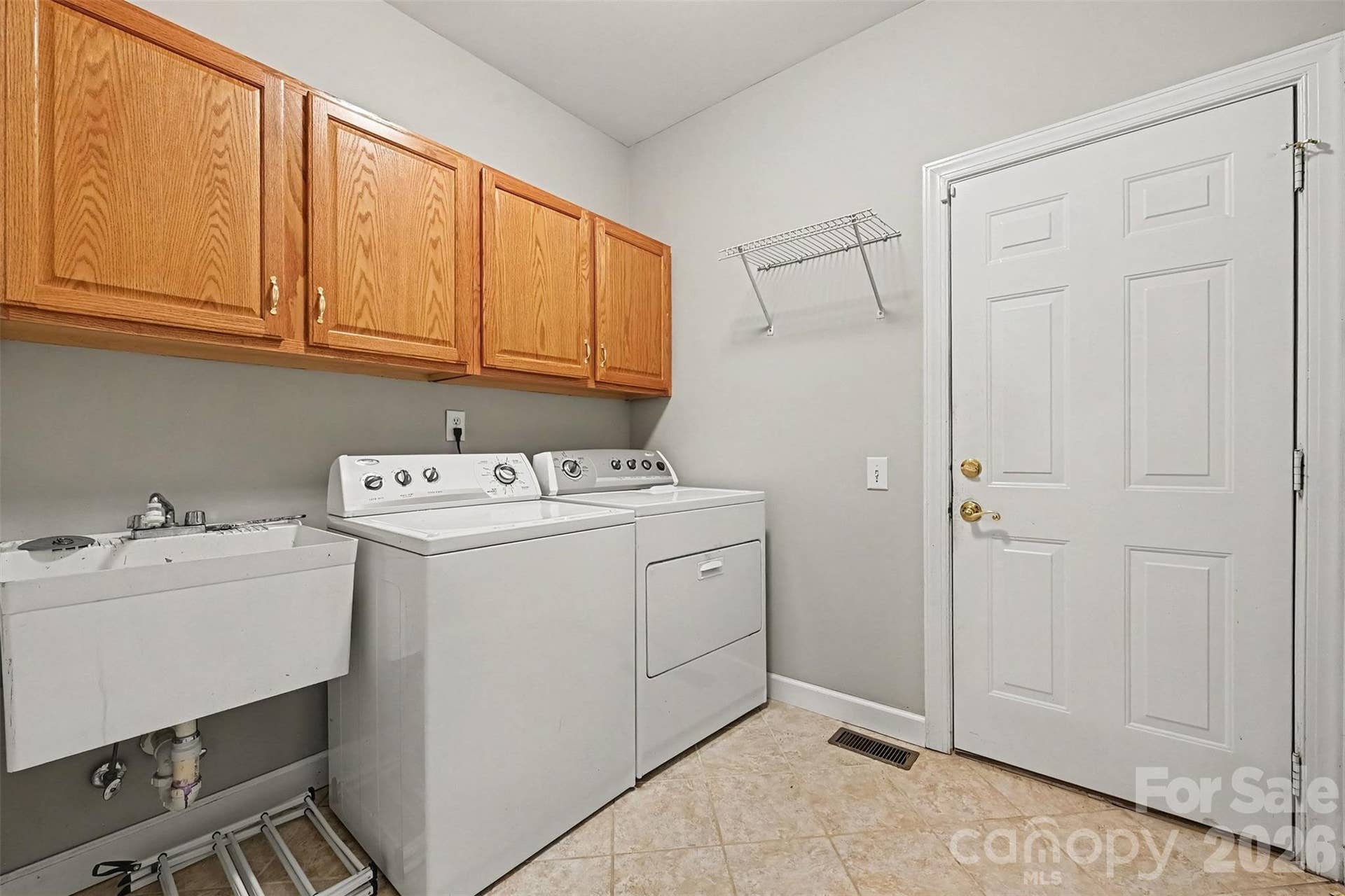 5523 Tullamore Lane, Charlotte, NC 28269 5523 Tullamore Lane, Charlotte, NC 28269