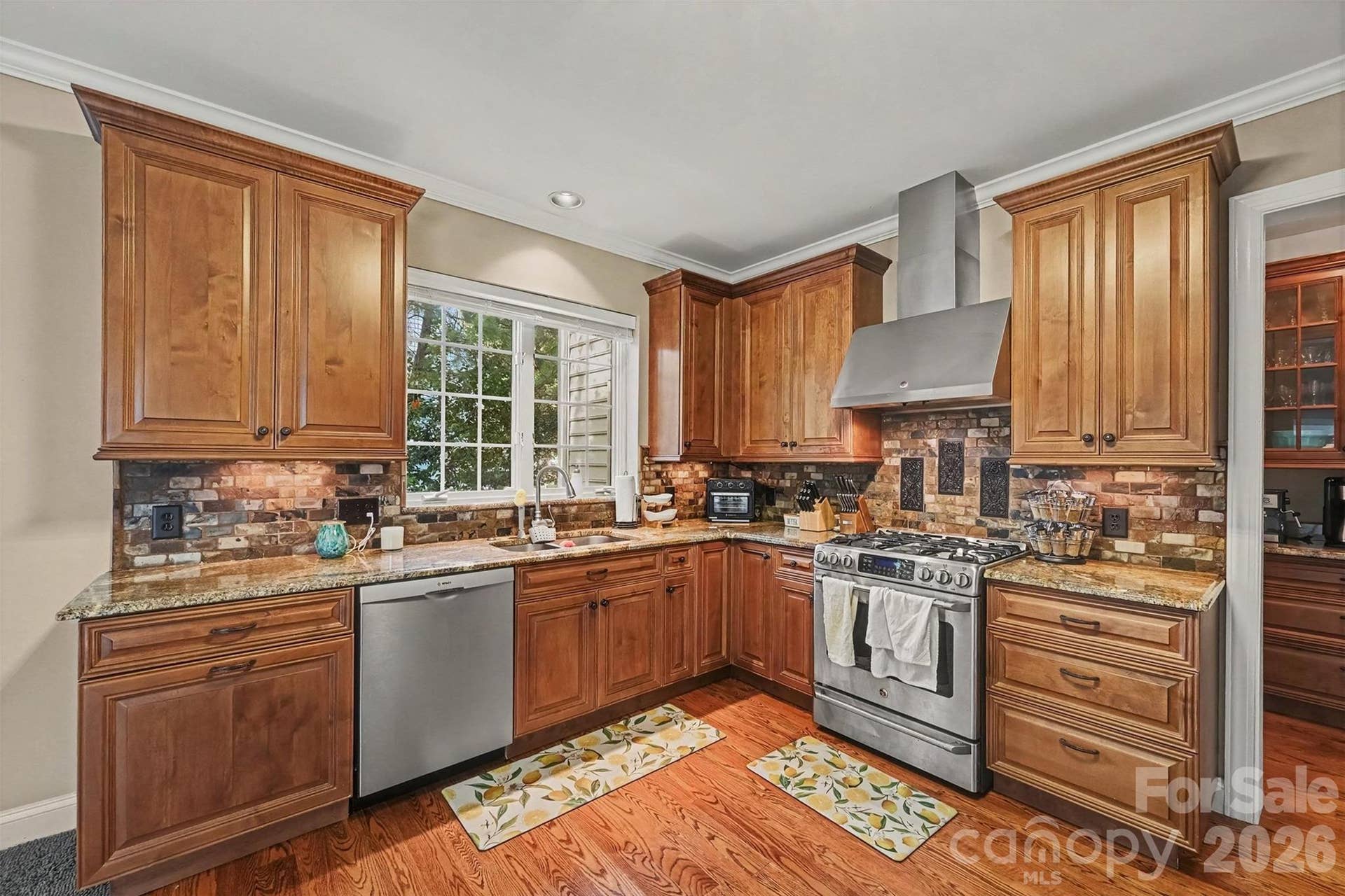 5523 Tullamore Lane, Charlotte, NC 28269 5523 Tullamore Lane, Charlotte, NC 28269