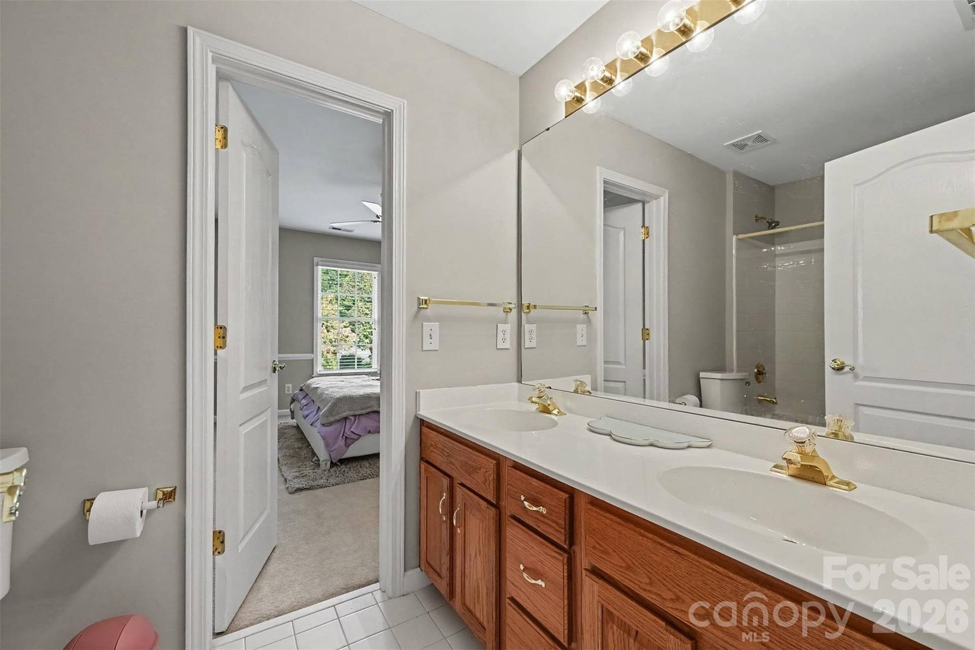 5523 Tullamore Lane, Charlotte, NC 28269 5523 Tullamore Lane, Charlotte, NC 28269