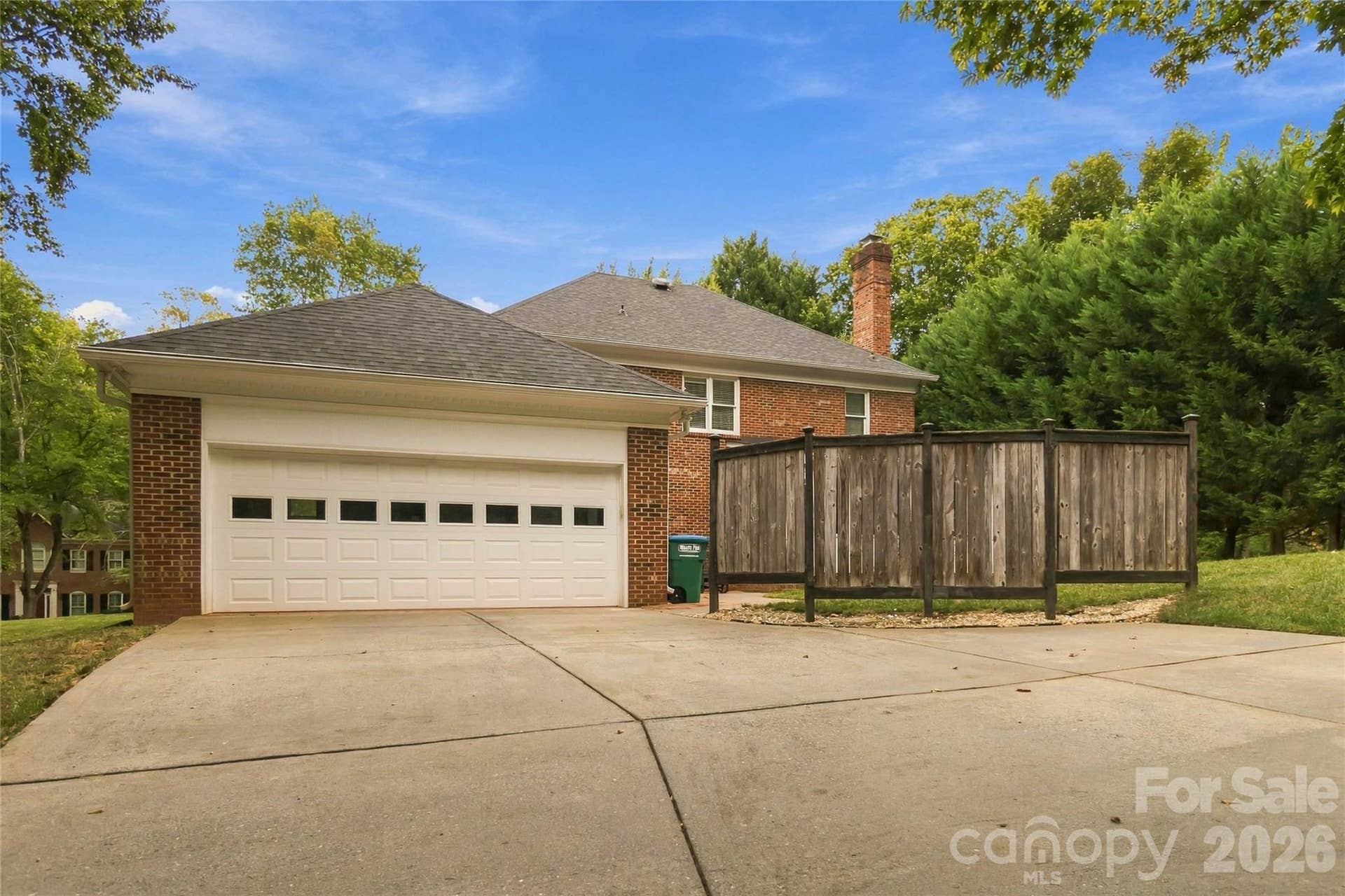 9414 Tillot Drive, Matthews, NC 28105 9414 Tillot Drive, Matthews, NC 28105