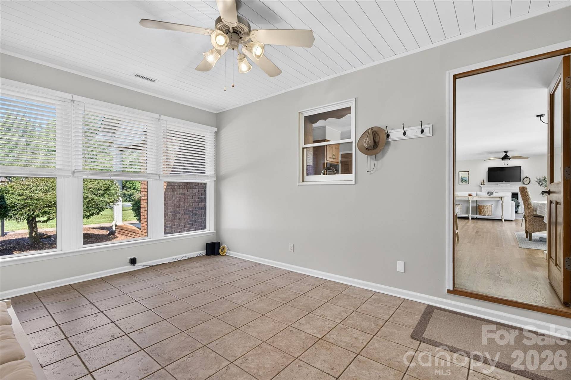 171 Pleasant Drive, Statesville, NC 28677 Sunroom just off the kitchen