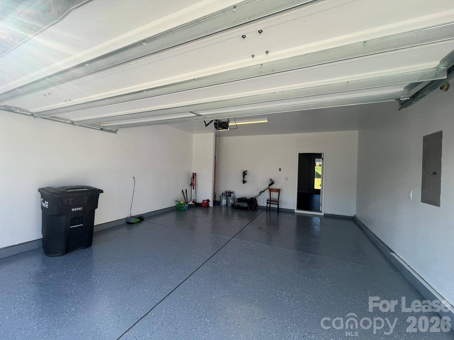 621 High Hill Drive, Monroe, NC 28110 Garage
