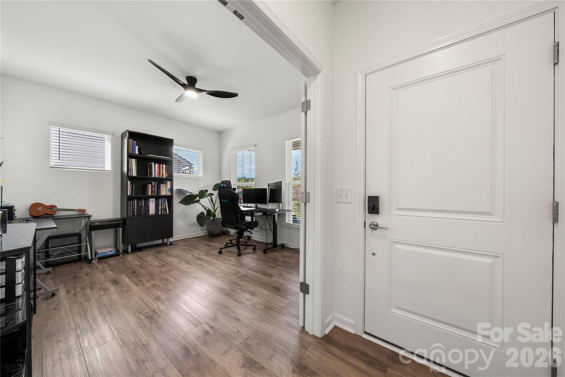 Office/entrance