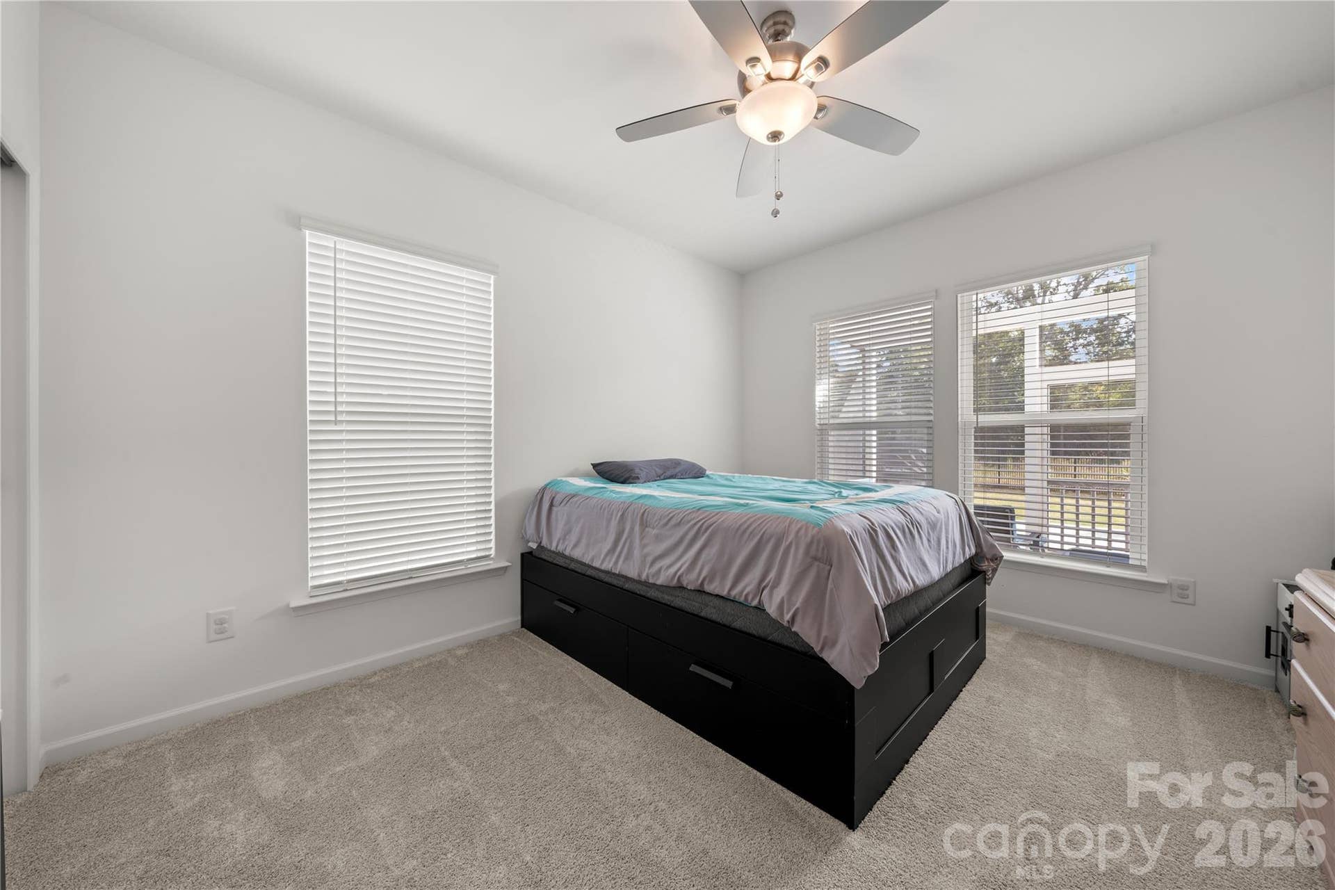 Main level guest suite