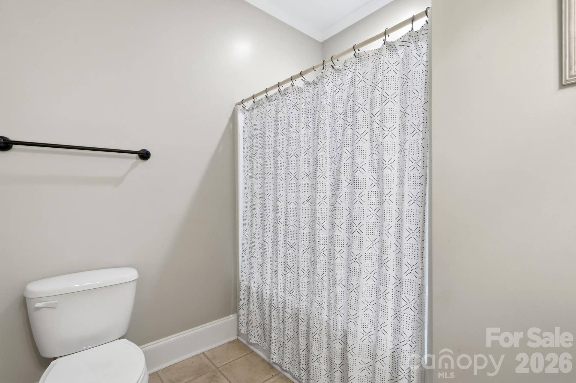 427 Dumbarton Street NW, #4, Concord, NC 28027 Front Bath bath/shower