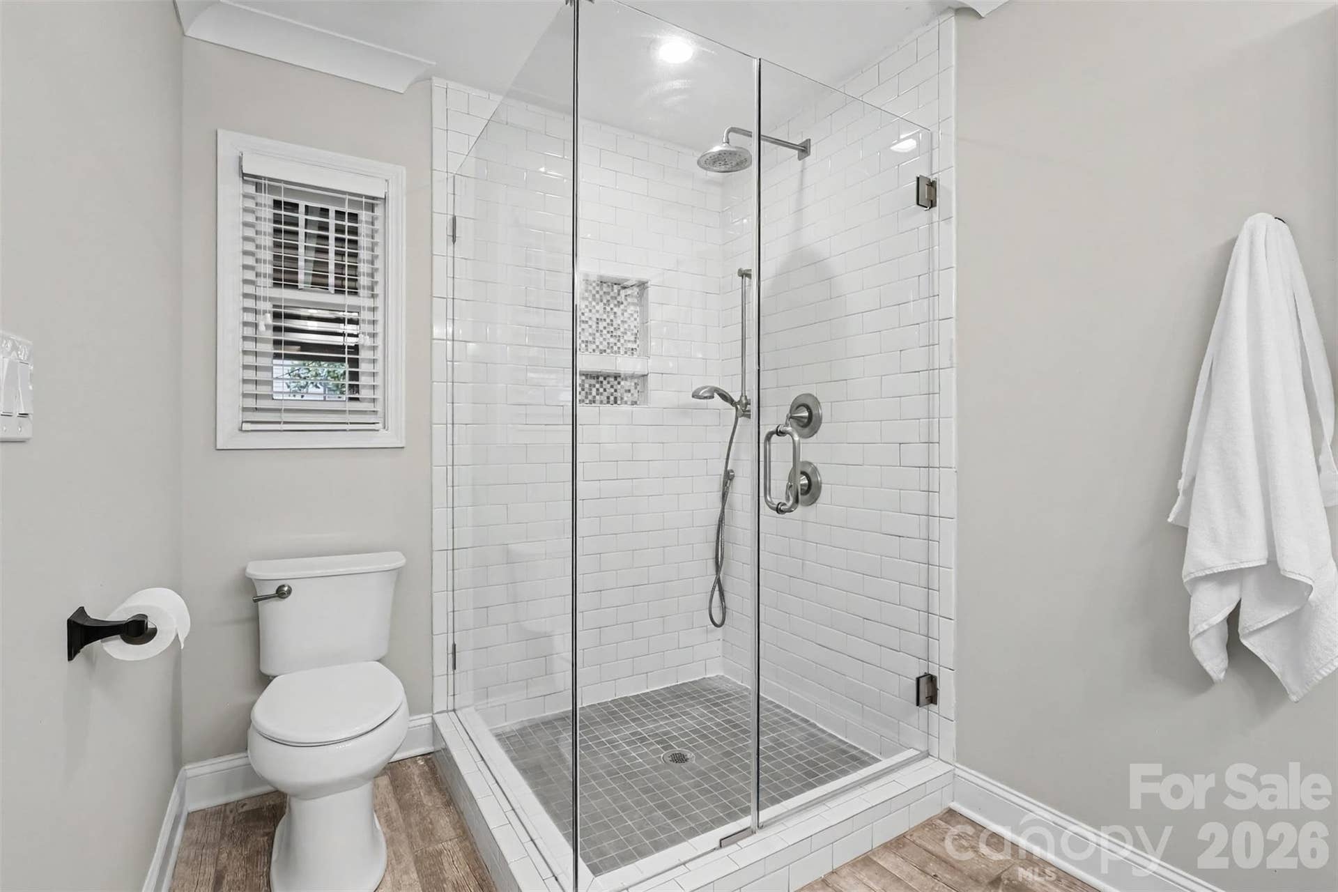 2nd primary bathroom