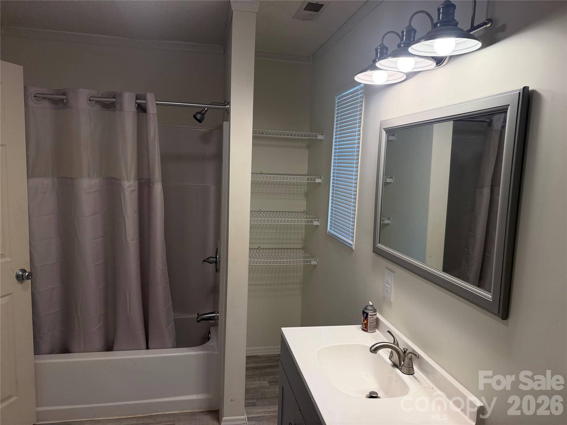 104 E Clairborne Street, Blacksburg, SC 29702