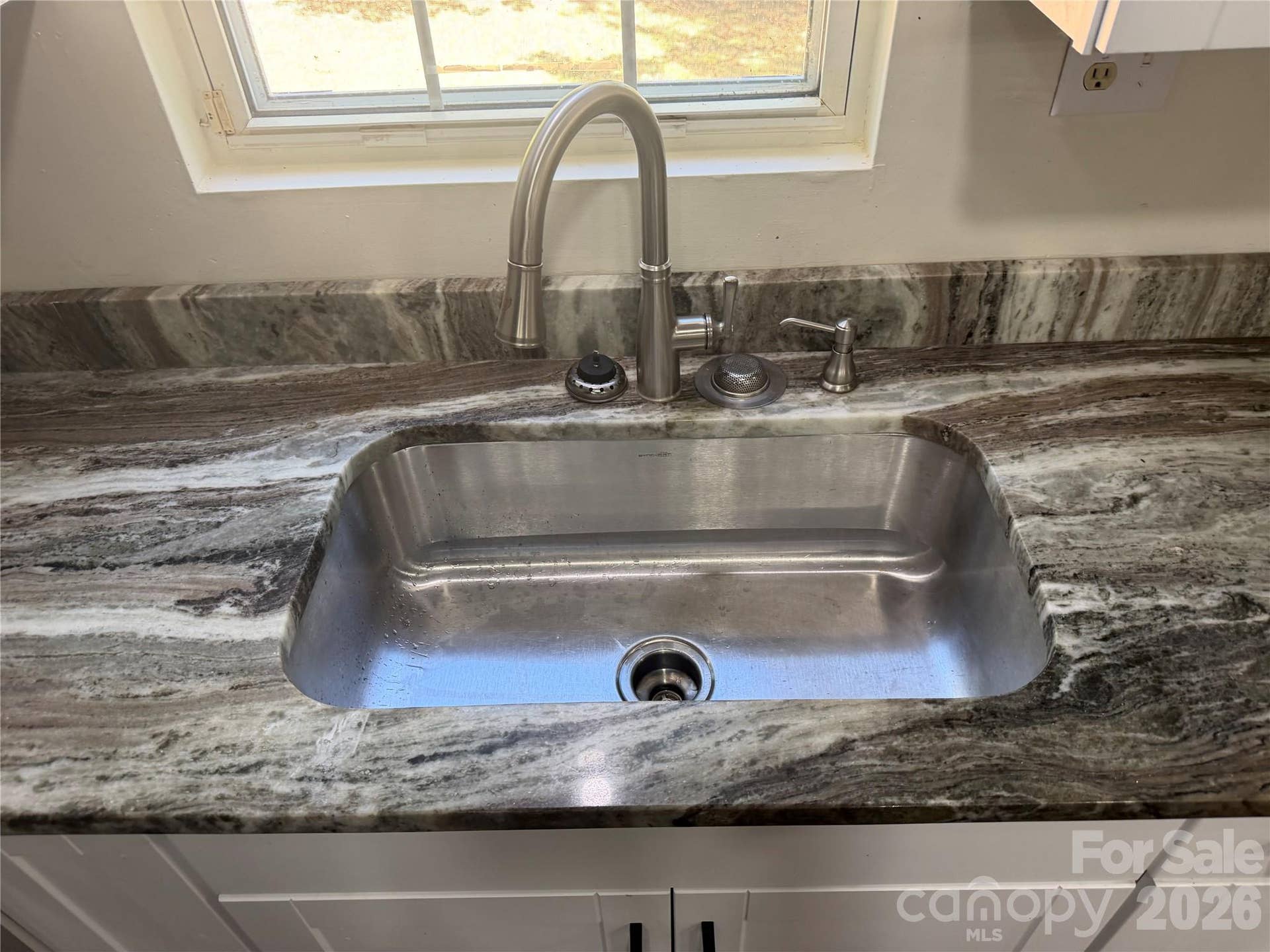 104 E Clairborne Street, Blacksburg, SC 29702