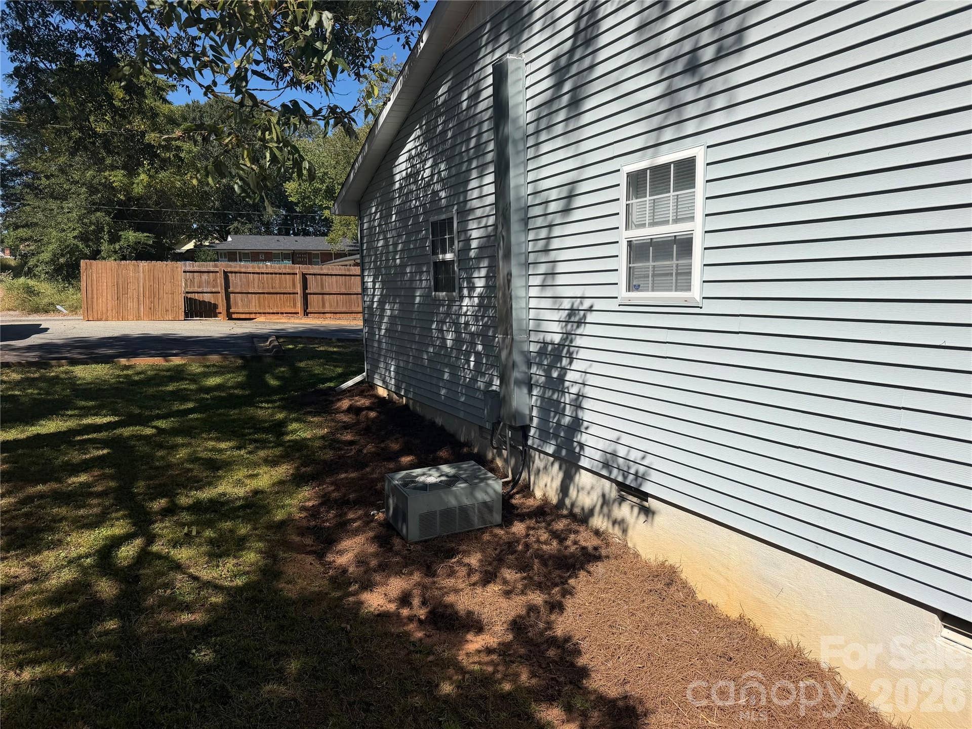 104 E Clairborne Street, Blacksburg, SC 29702