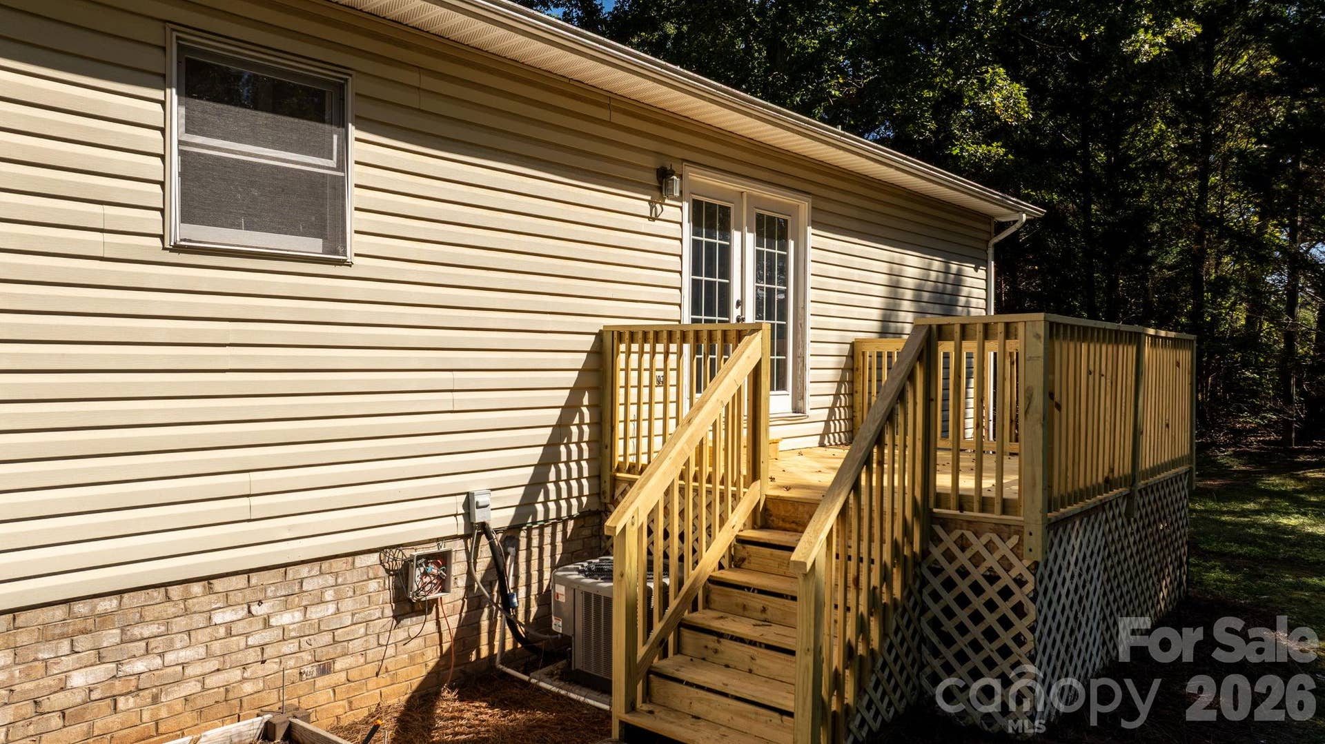 3261 Washington Way, Hudson, NC 28638