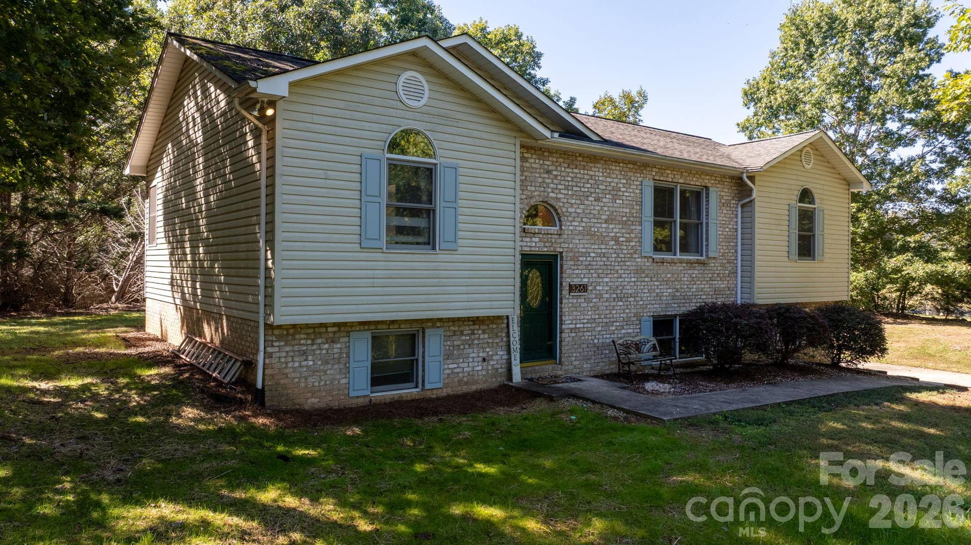 3261 Washington Way, Hudson, NC 28638