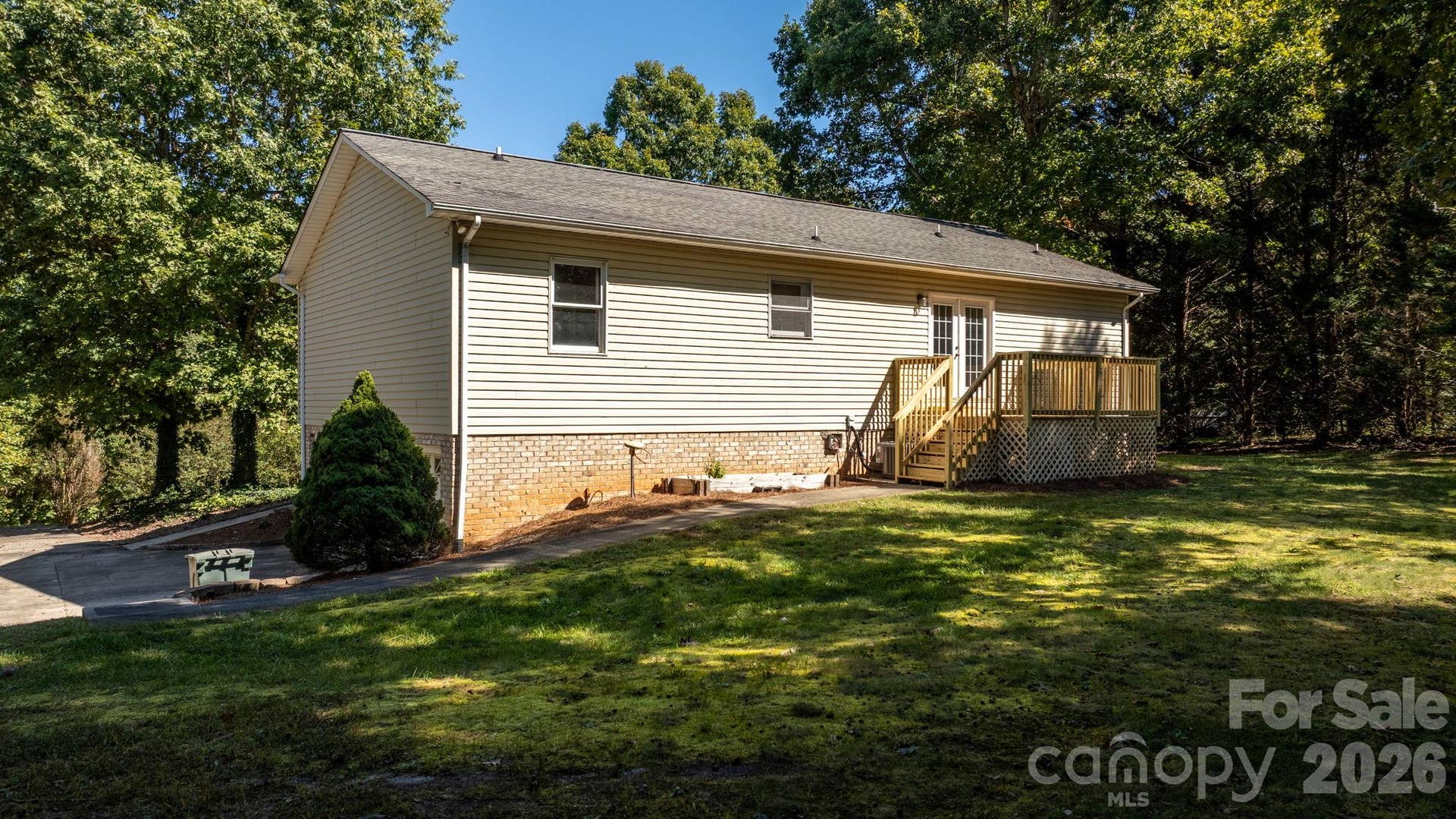 3261 Washington Way, Hudson, NC 28638