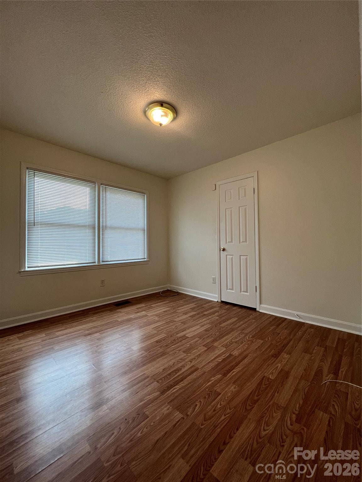 305 Briarwood Circle, Dallas, NC 28034 305 Briarwood Circle, Dallas, NC 28034