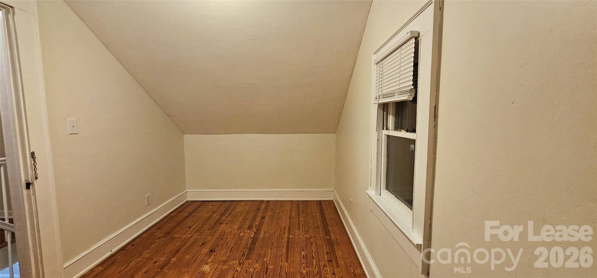 1012 8th Street NE, Hickory, NC 28601