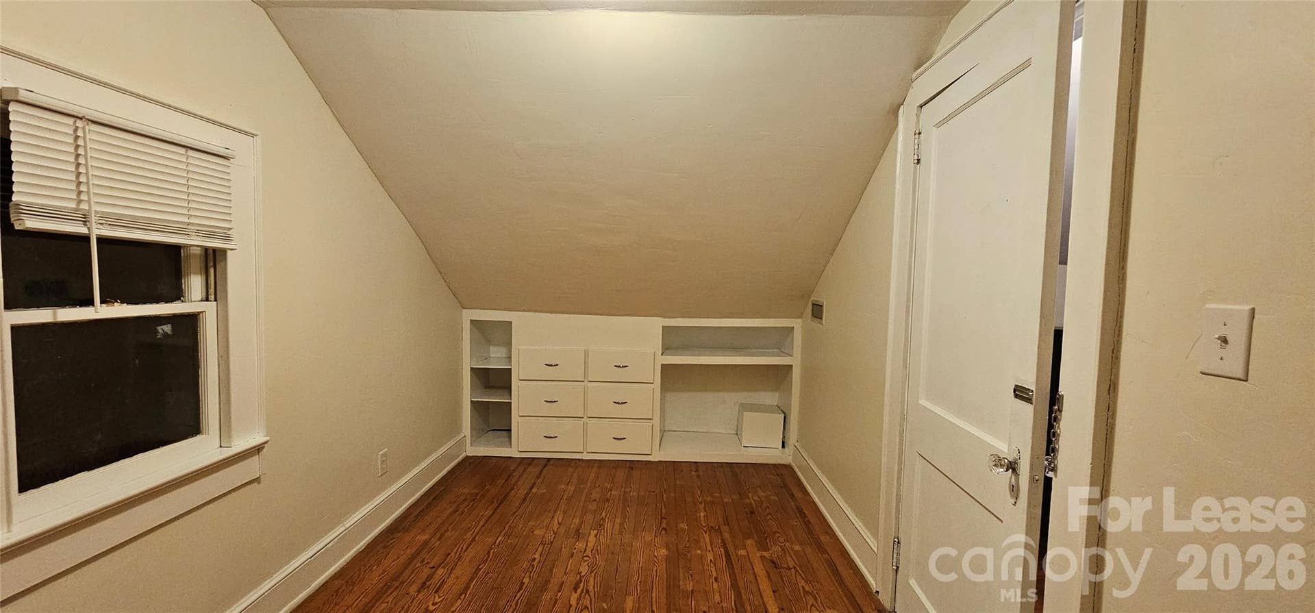 1012 8th Street NE, Hickory, NC 28601