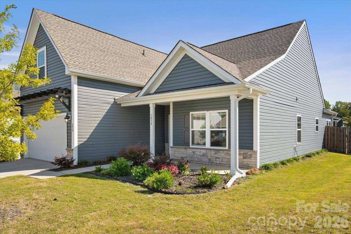3038 Pinehills Way, Mount Holly, NC 28120