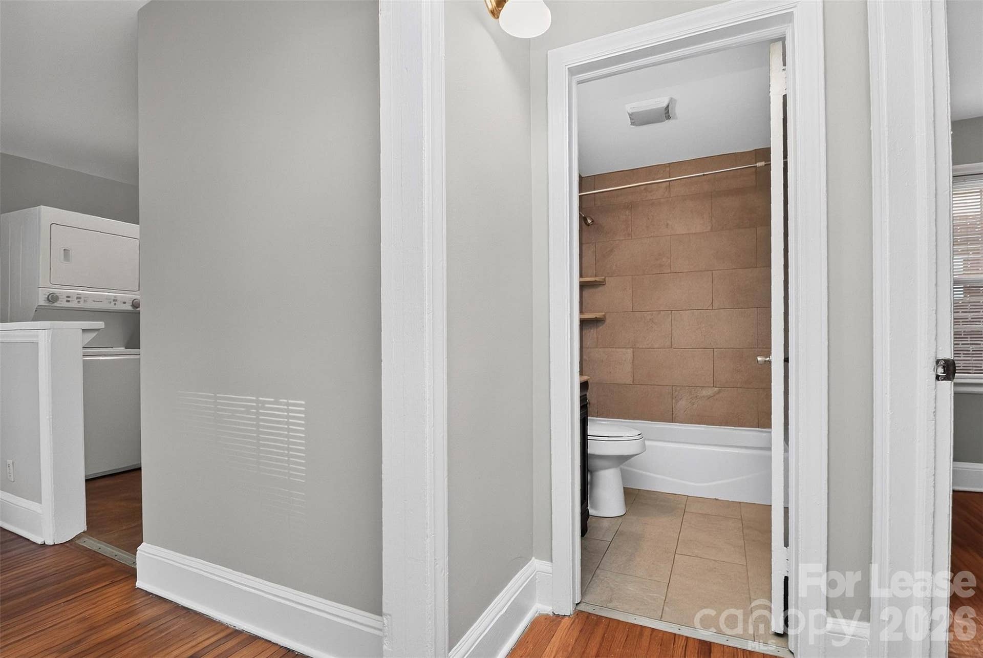1908 Woodcrest Avenue, Charlotte, NC 28203 1908 Woodcrest Avenue, Charlotte, NC 28203