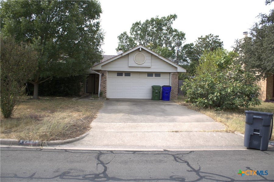 Property photo for 2105 Ruidoso Drive, Waco, TX