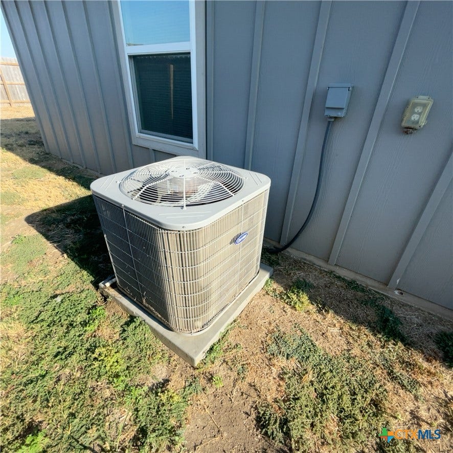 1952 Lively Lane, Temple, TX 76502 1952 Lively Lane, Temple, TX 76502