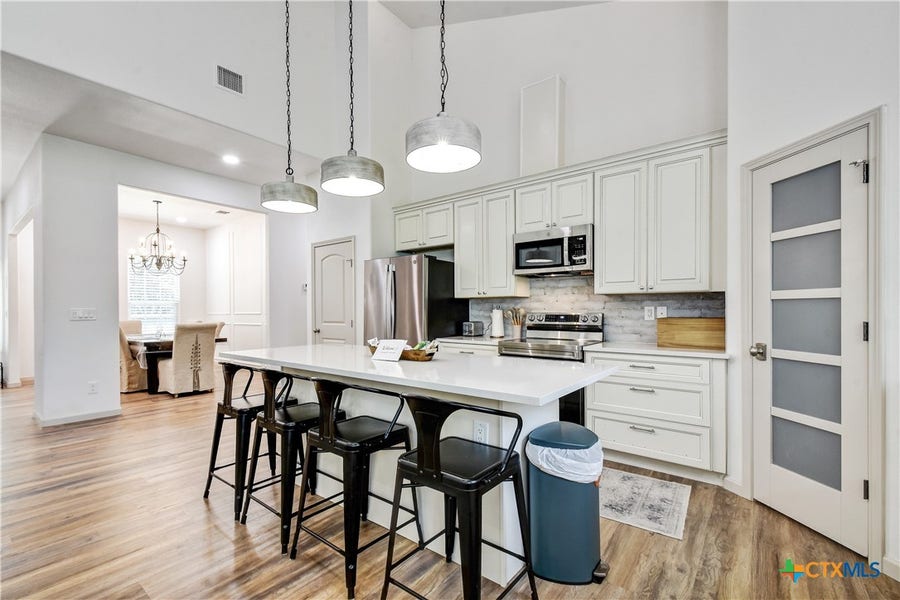 Property photo for 210 Cottage St, Seguin, TX
