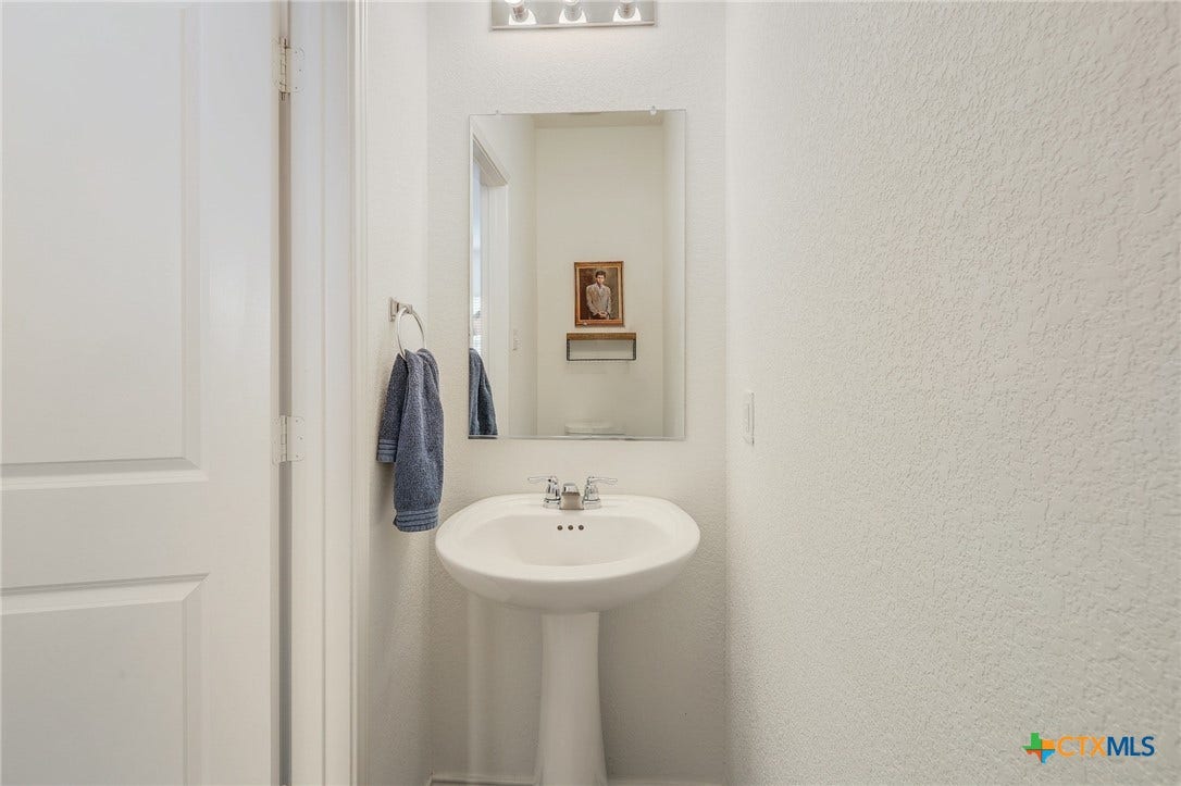 735 Circle Way, Jarrell, TX 76537 735 Circle Way, Jarrell, TX 76537