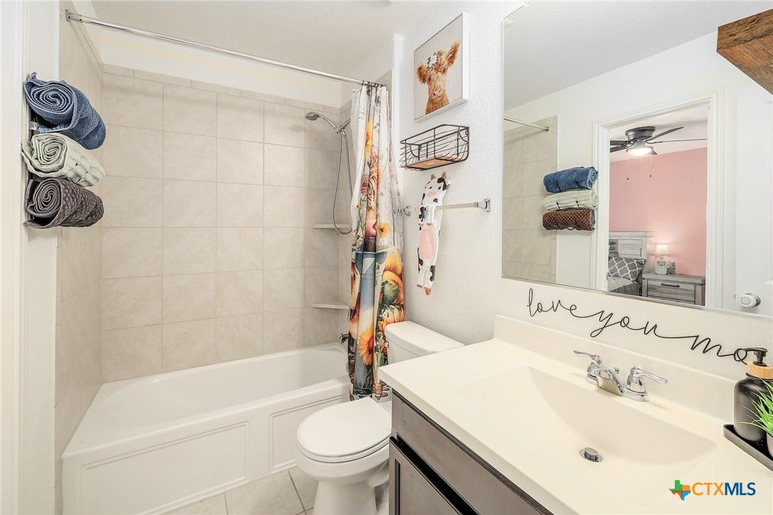 735 Circle Way, Jarrell, TX 76537 735 Circle Way, Jarrell, TX 76537