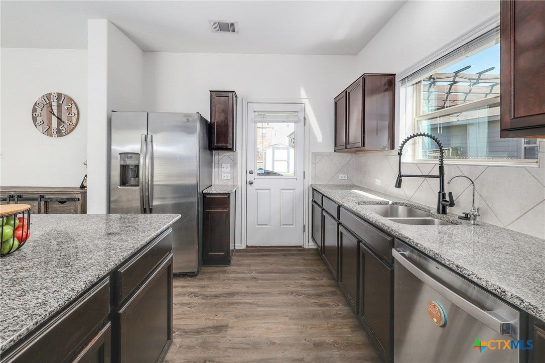 735 Circle Way, Jarrell, TX 76537 735 Circle Way, Jarrell, TX 76537