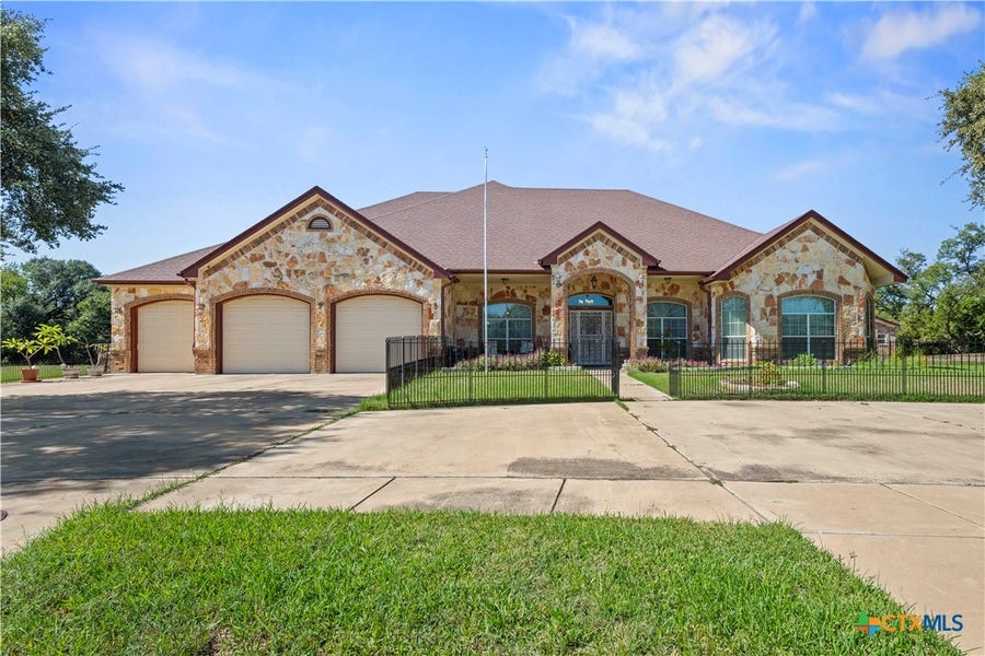 Property photo for 5005 Deerwood Loop, Killeen, TX