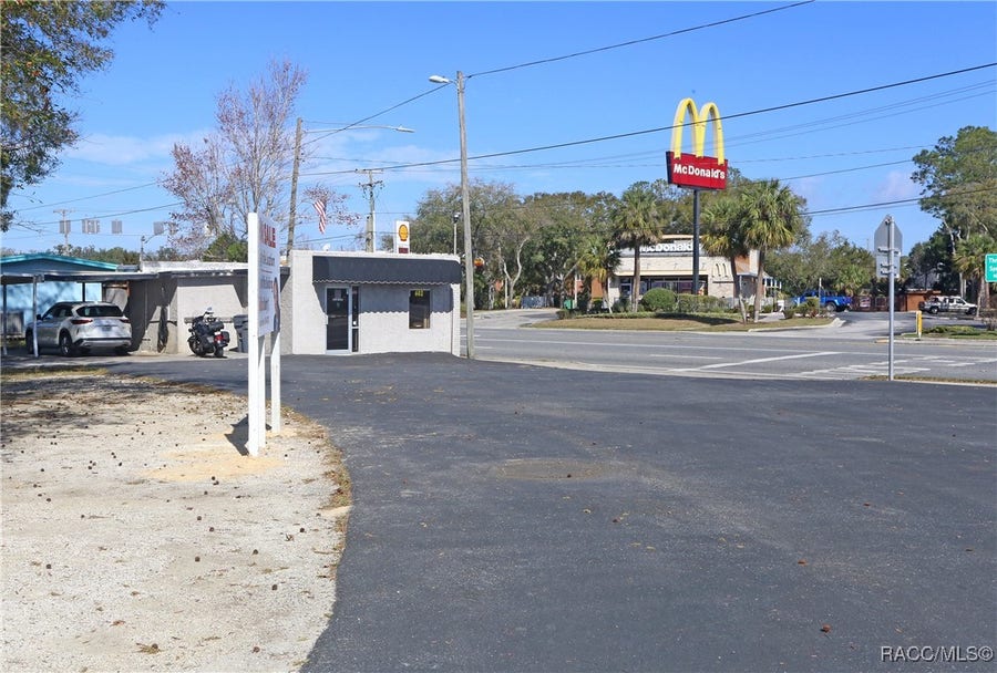 Property photo for 602 NE Us Highway 19, Crystal River, FL