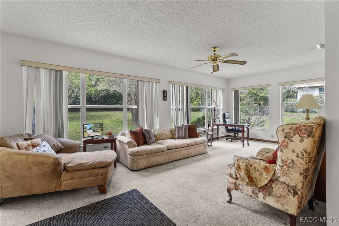 10025 Kimbrough Drive, Brooksville, FL 34601