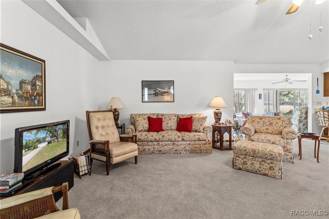 10025 Kimbrough Drive, Brooksville, FL 34601