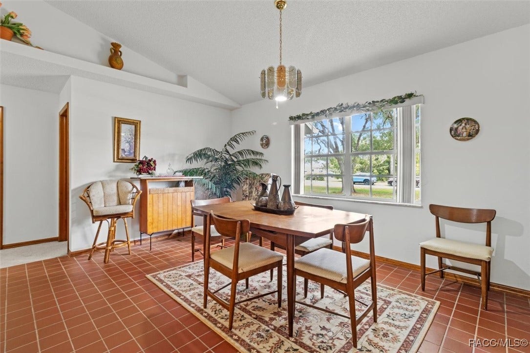 10025 Kimbrough Drive, Brooksville, FL 34601