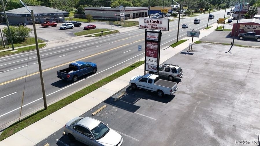 Property photo for 787 NE 5th Street, Crystal River, FL
