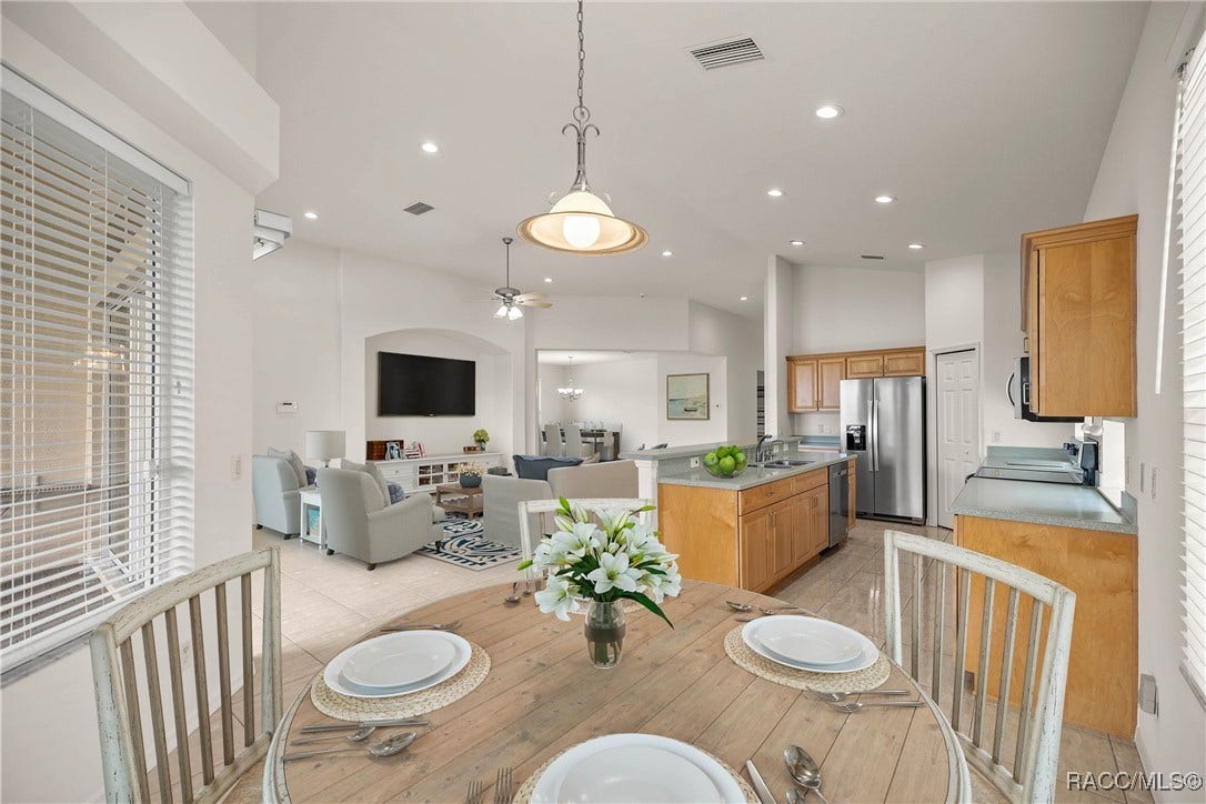 1328 W Diamond Shore Loop, Hernando, FL 34442 Virtual Staging