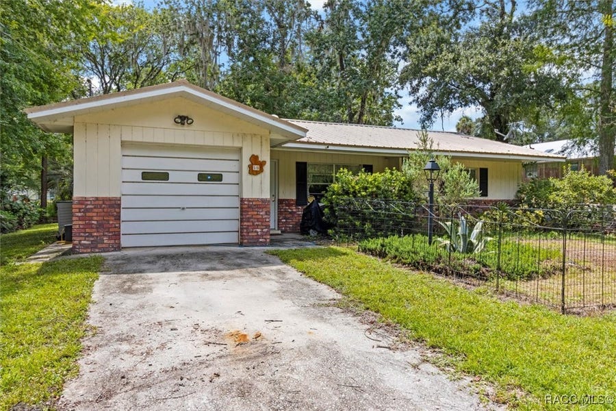Property photo for 516 S Tuck Point, Inverness, FL
