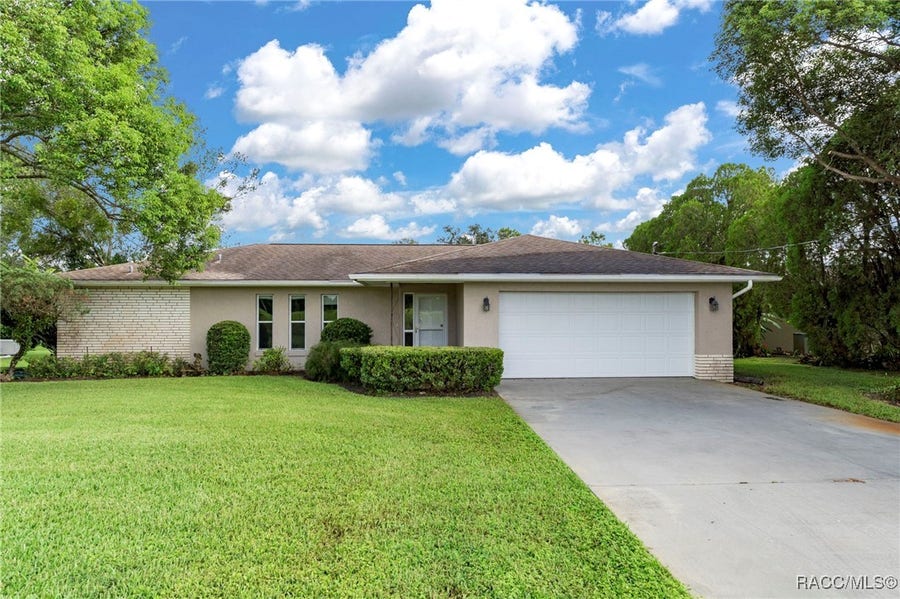 Property photo for 8505 E Sandpiper Drive, Inverness, FL